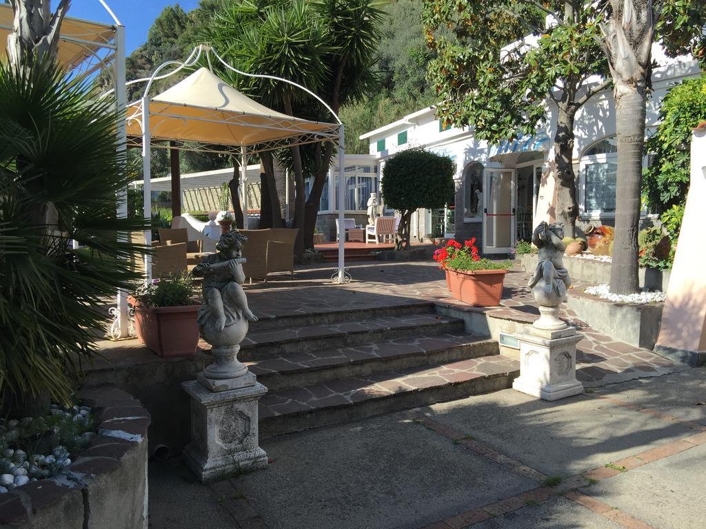 Hotel Villa Al Parco Forio di Ischia エクステリア 写真