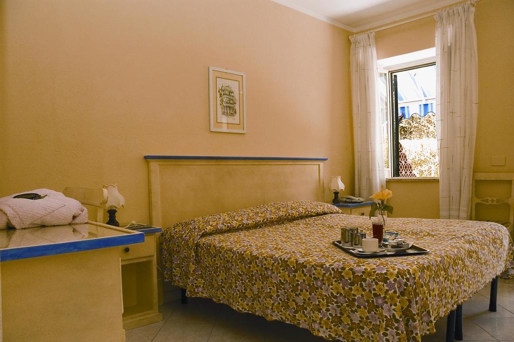 Hotel Villa Al Parco Forio di Ischia エクステリア 写真